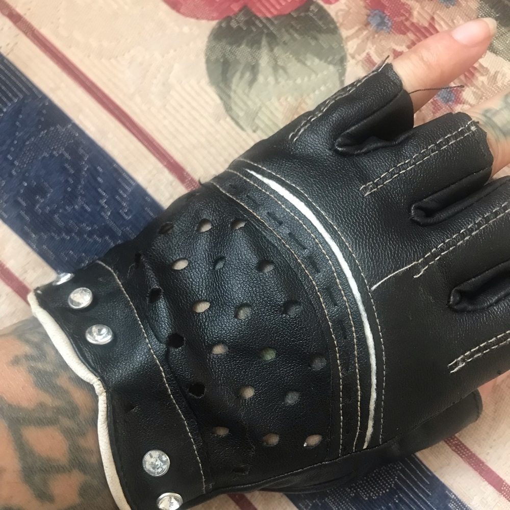Goth/Biker style mix glove set